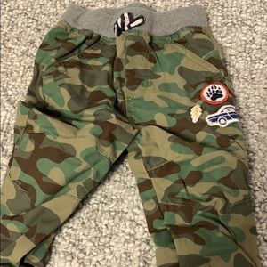 Boys camo joggers